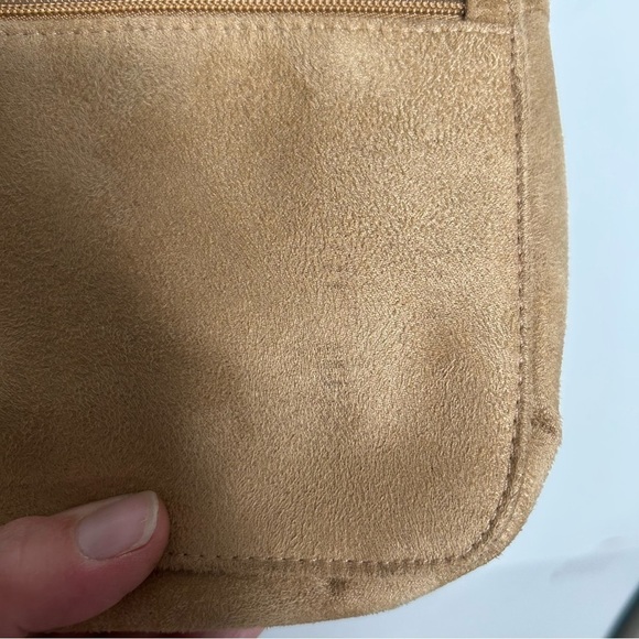 TRAVELON Tan Microsuede Organizer Crossbody Purse Messenger Bag Wallet EUC - Picture 3 of 12